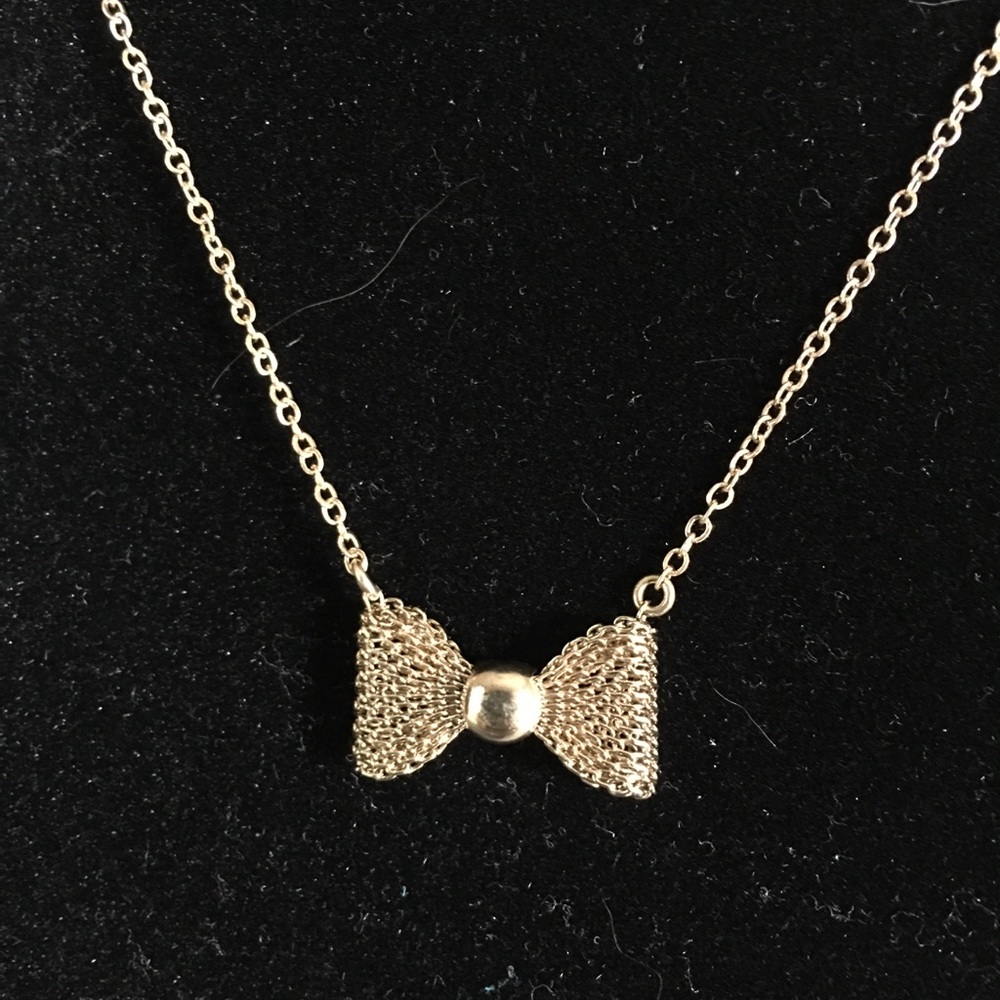 Gold Mesh Bow Necklace & Earrings Set